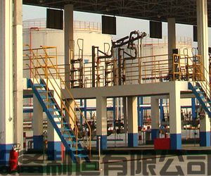 中航油云南分公司定制采購的一批AL1401汽車頂部裝卸鶴管已發(fā)往使用現(xiàn)場(chǎng)(1)